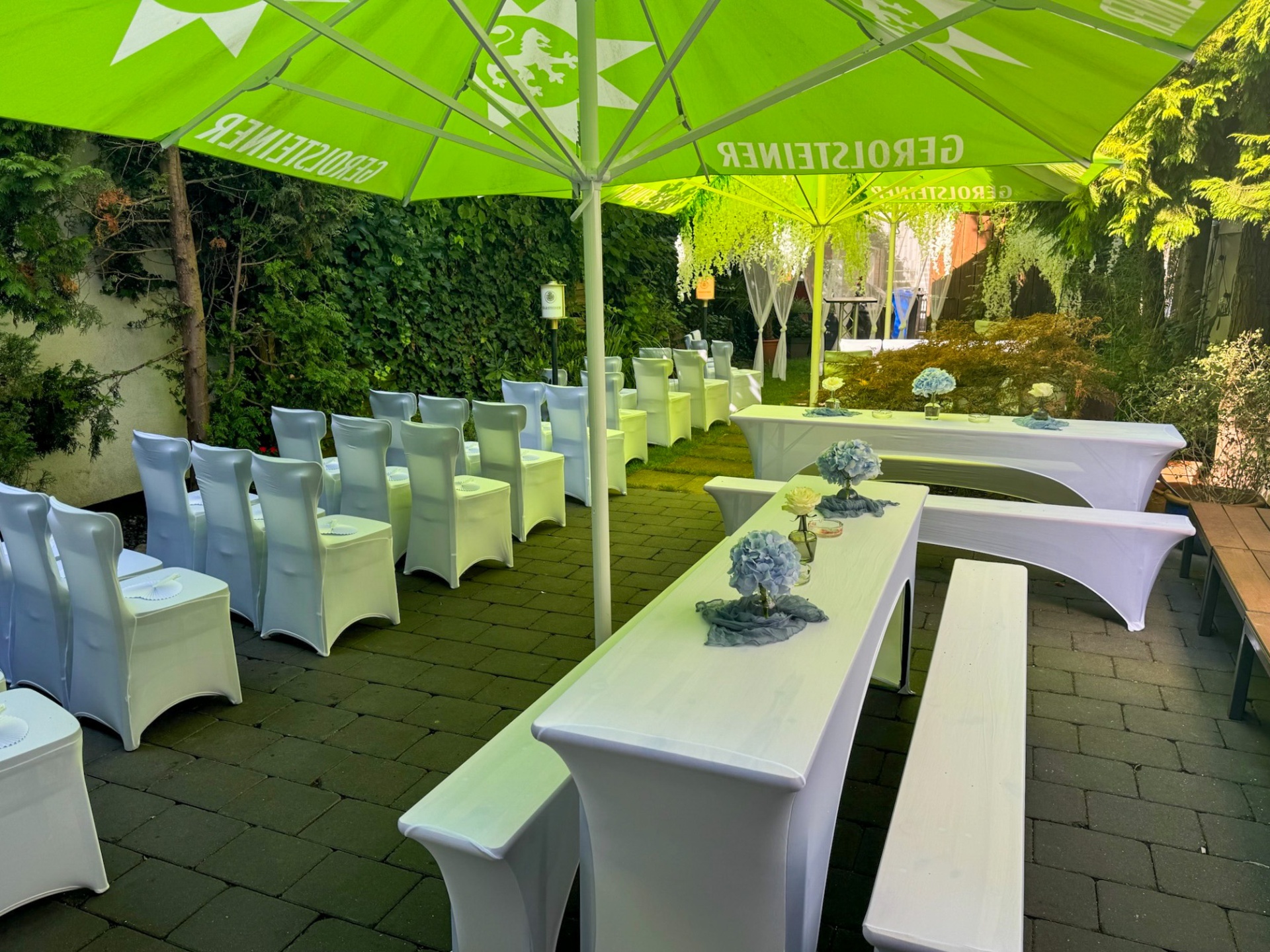 Garten & Terrasse im Fridays